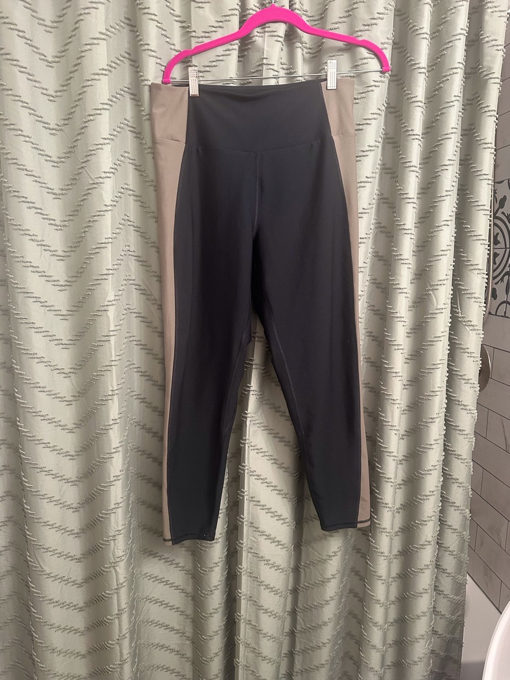 XL Abercrombie YBP leggings pants size XL